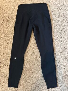 Fabletics black leggings Women’s size Medium